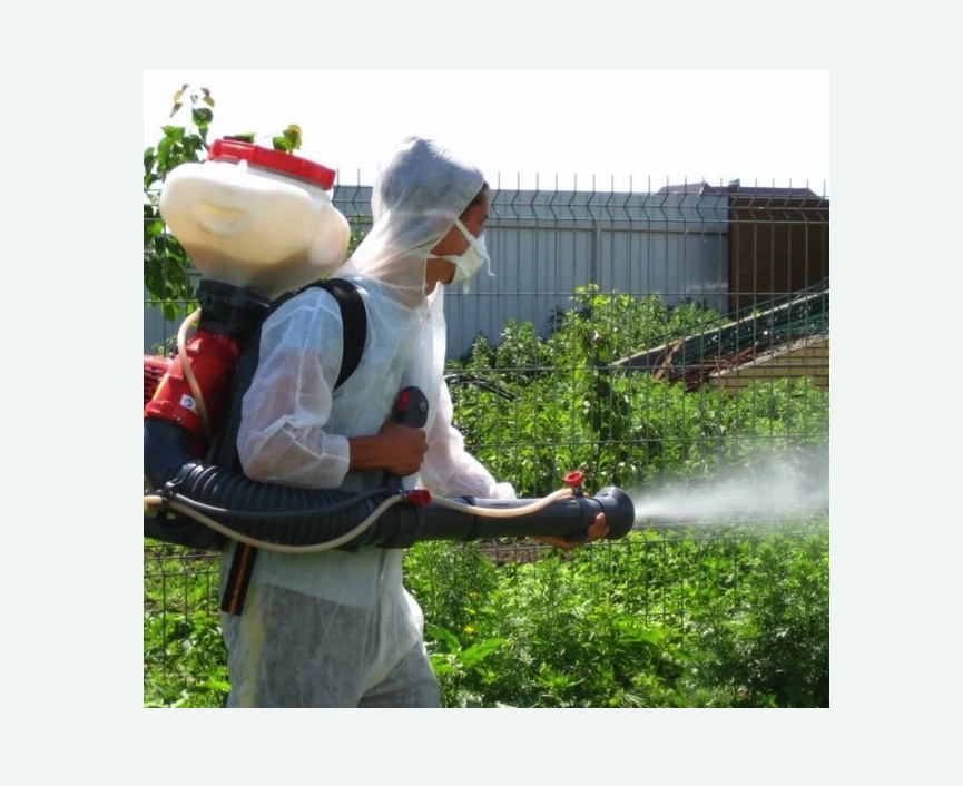 Акарицидная обработка территории в Сколково